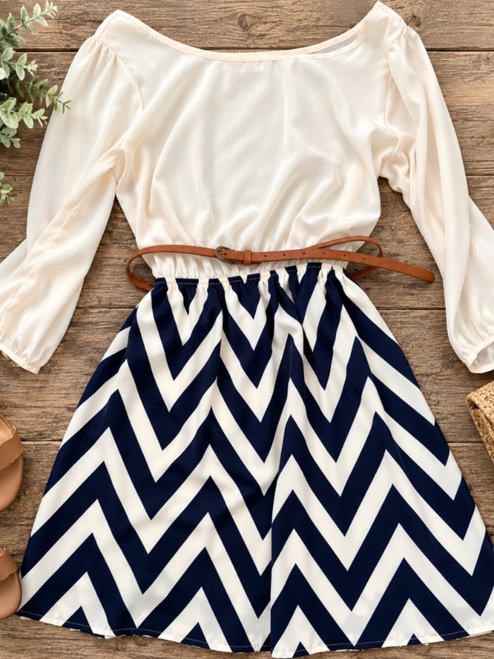 Madelynn Navy White Chevron Belted Dress Cream Blouson Top Size Medium